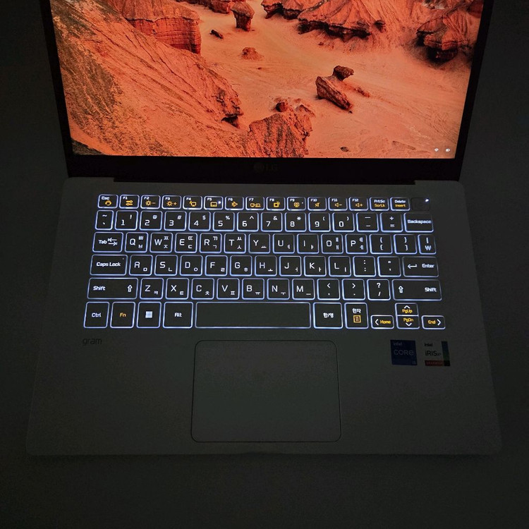 J엘지 중고 노트북 i5 gram 그램/SSD512G/화이트/980g 이미지