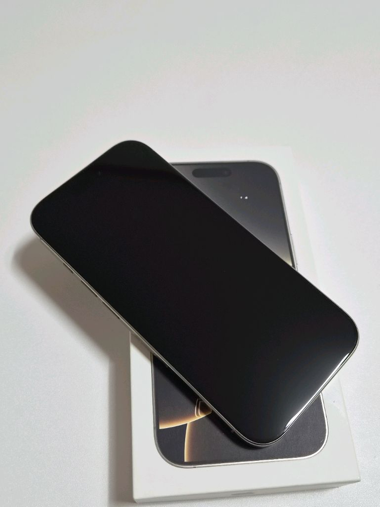 아이폰 16프로 256GB 배터리 효율 100% 사이클 수 16 이미지