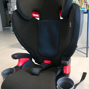 주니어 카시트 이미지