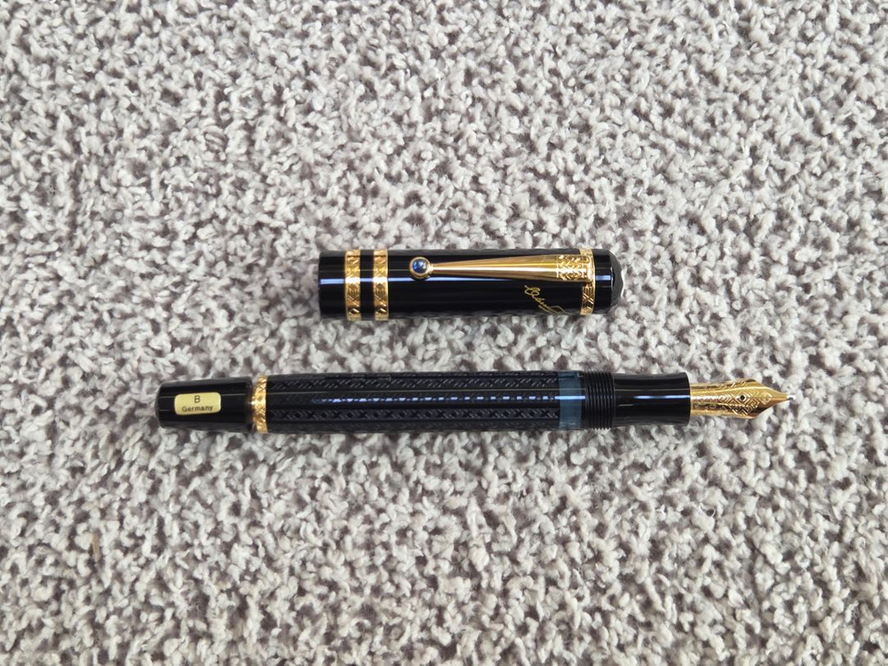 몽블랑 작가시리즈 도스토예프스키 B 만년필 이미지