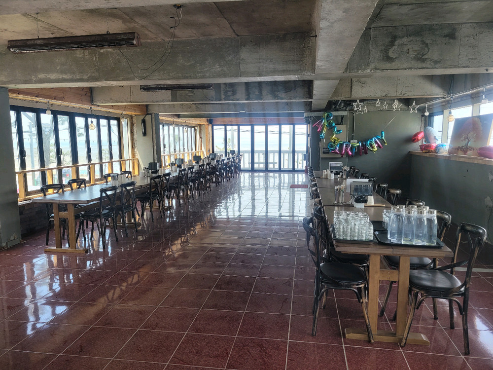 원목 식탁 의자 세트 이미지