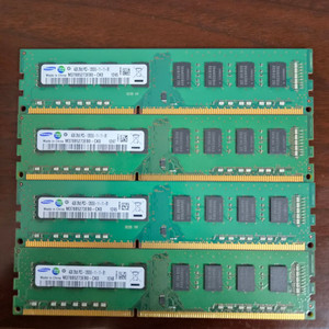 삼성 DDR3 4GB PC3-12800U 2Rx8 4개 팝니다. 이미지