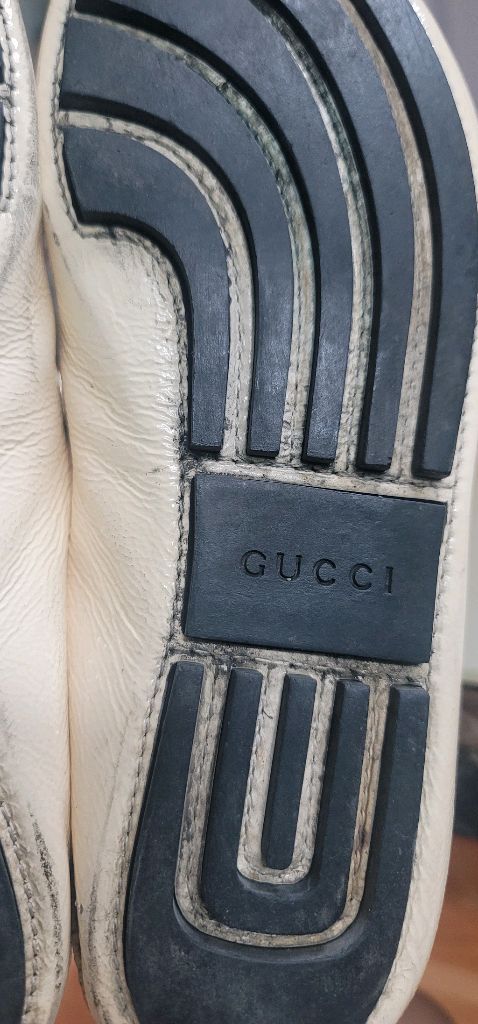 정품 구찌(Gucci)의 빈티지 별 스터드 프린지 로퍼 (9.5 사이즈 / 285)디자인: 화이트 컬러의 페이턴트( 이미지