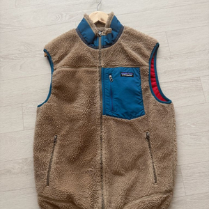 파타고니아 클래식 레트로 베스트 판매합니다. 이미지