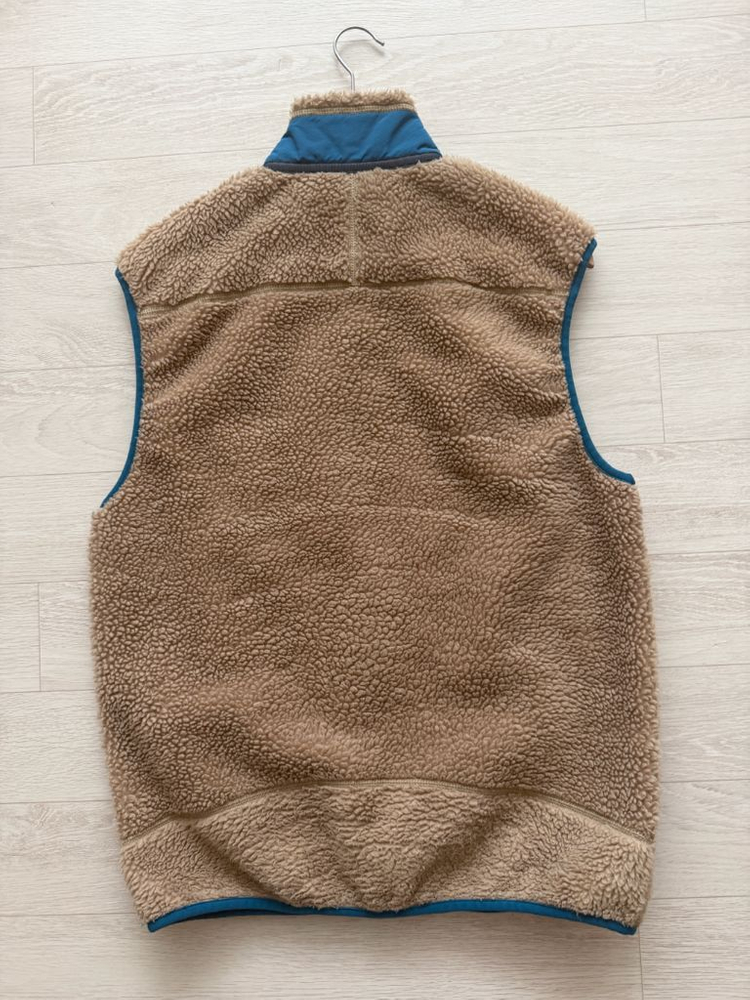 파타고니아 클래식 레트로 베스트 판매합니다. 이미지