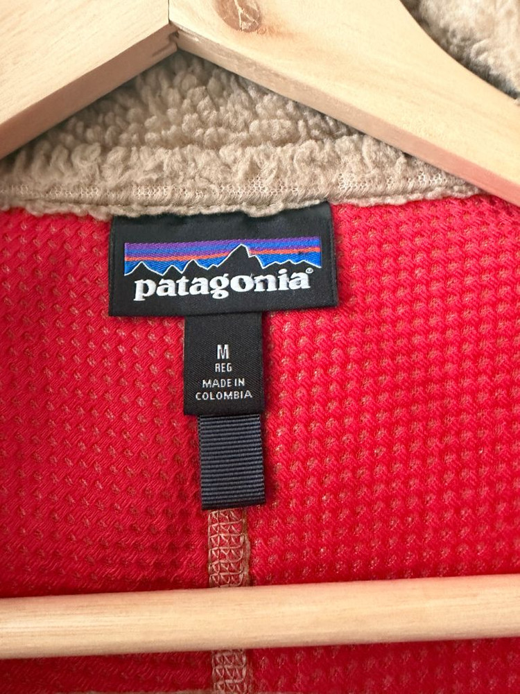 파타고니아 클래식 레트로 베스트 판매합니다. 이미지