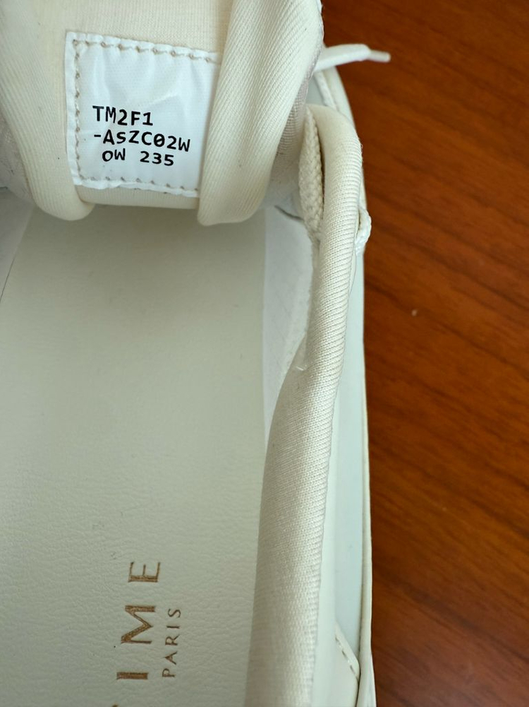 타임 플로우 스니커즈오프화이트 색상 235 이미지