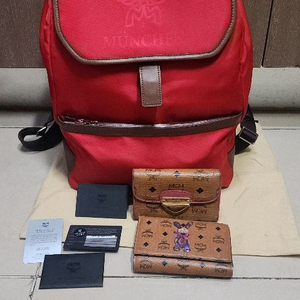 MCM 빅로고 여성 자가드 라지백팩 / 스타크 스몰백팩 이미지