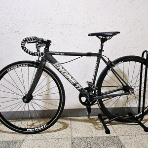 엔진11 볼텍스 블랙썬더 픽시 자전거 팝니다 이미지