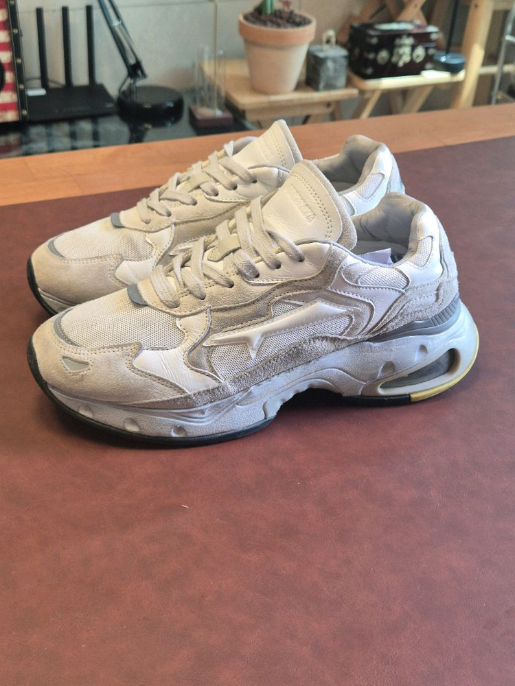 실착용3회 240-245(38) 정품 프리미아타 샤키화이트 유니섹스 이미지