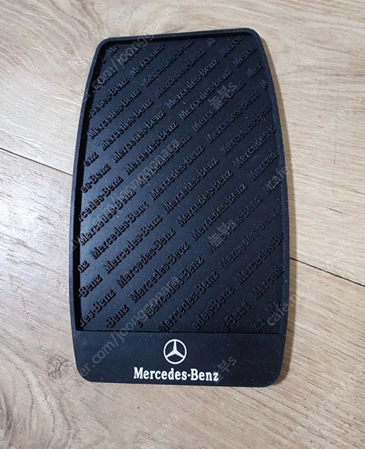 벤츠 자석 휴대폰거치대1개 논슬립패드1개 다이어리1개 총3개 일괄 미사용 새상품 판매 이미지