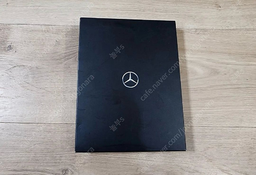 벤츠 자석 휴대폰거치대1개 논슬립패드1개 다이어리1개 총3개 일괄 미사용 새상품 판매 이미지