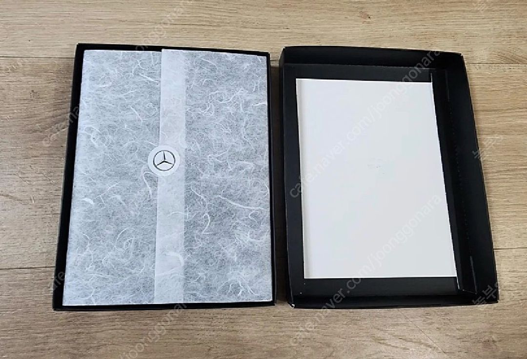벤츠 자석 휴대폰거치대1개 논슬립패드1개 다이어리1개 총3개 일괄 미사용 새상품 판매 이미지