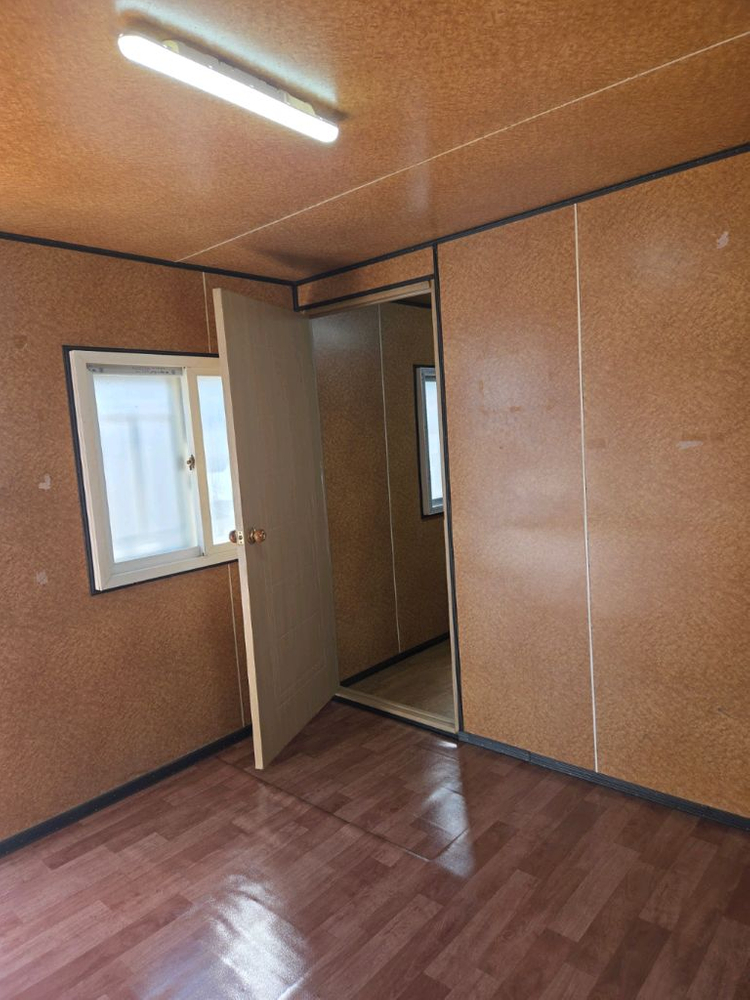 3x6. 칸막이된 이중창. 온돌난방컨테이너 이미지