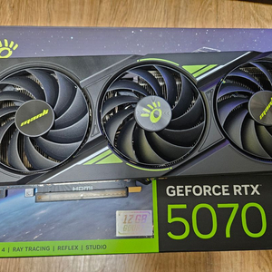MANLI RTX 5070 Nebula D7 12GB 미사용 이미지