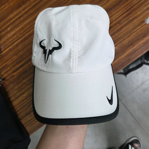 나이키 드라이핏 라파 테니스 코트 기능성 모자프리 이미지