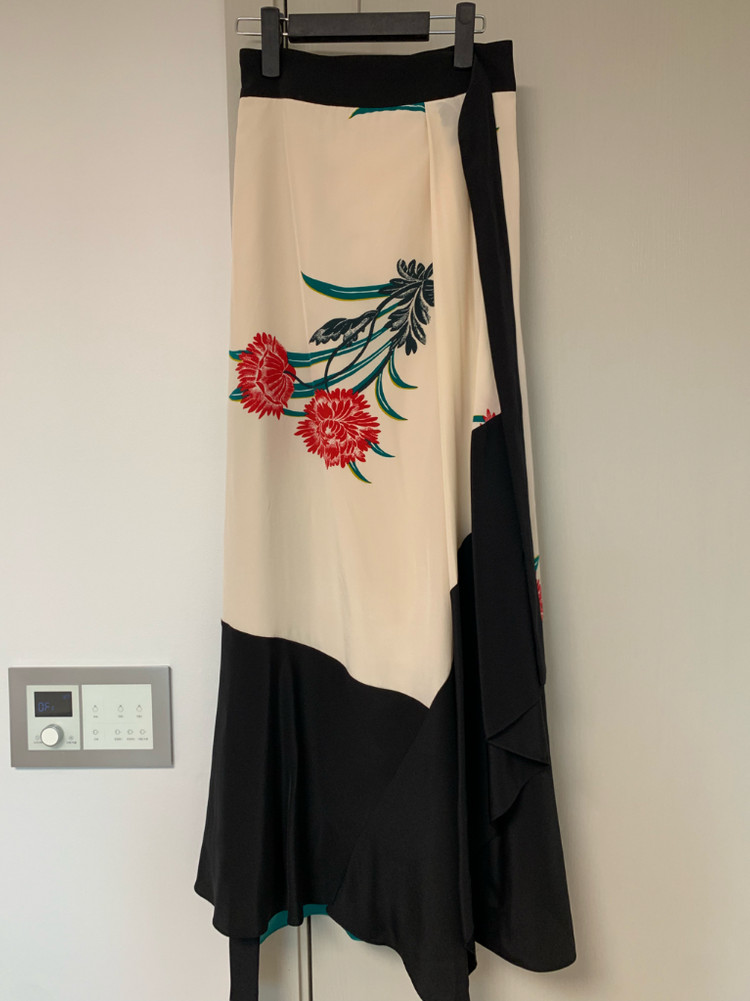 (새상품) 다이앤 본 퍼스텐버그 스커트 이미지