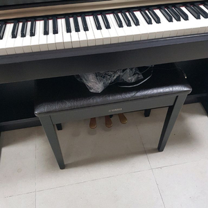 야마하 YDP-162 피아노 이미지