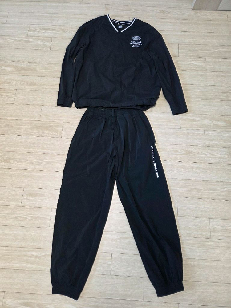 내셔널지오그래픽키즈 냉감기능성 상하복 셋트 170사이즈-택포 8만원 이미지