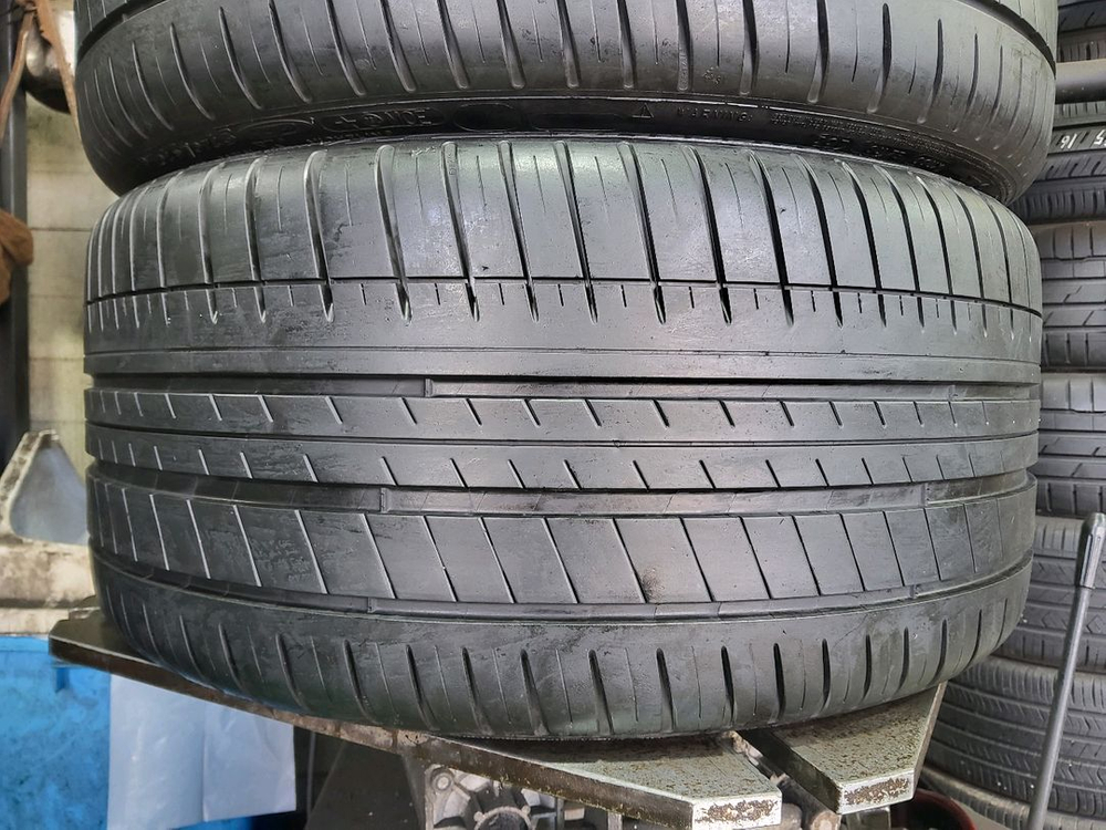 275 30 20 미쉐린 중고타이어(21년) 이미지