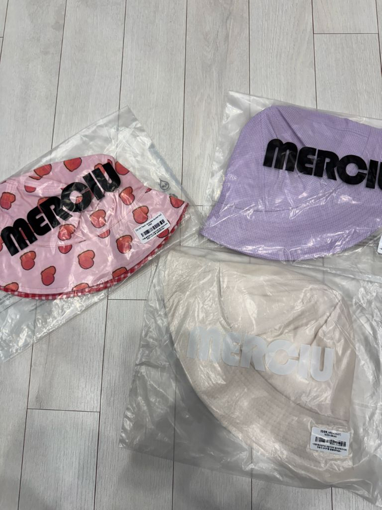 남아, 여아 신발 / 머리핀 / 목도리/ 모자 /육아서 이미지