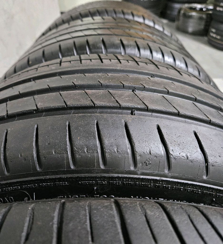 245 35 20 / 275 30 20 #2453520 #2753020 미쉐린 차량 한대분 이미지