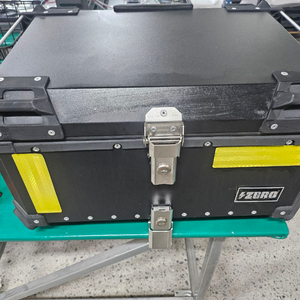 오토바이 65L 알루미늄 탑박스 팝니다 이미지