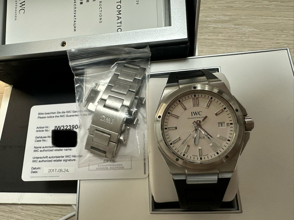 iwc 인제니어 흰판 구형 이미지