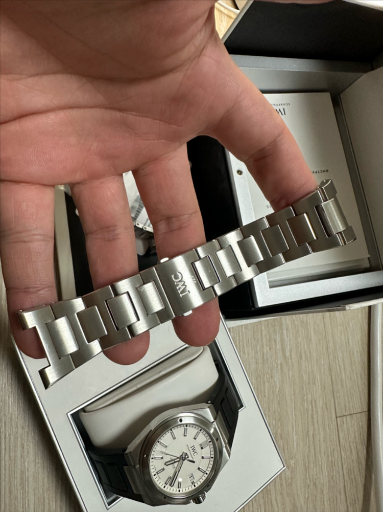 iwc 인제니어 흰판 구형 이미지