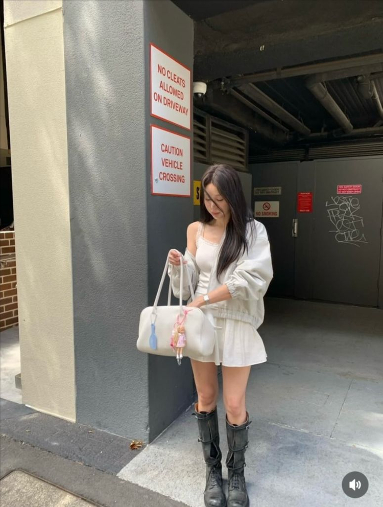 릴리코츠 니아 슬리브리스 아이보리 이미지