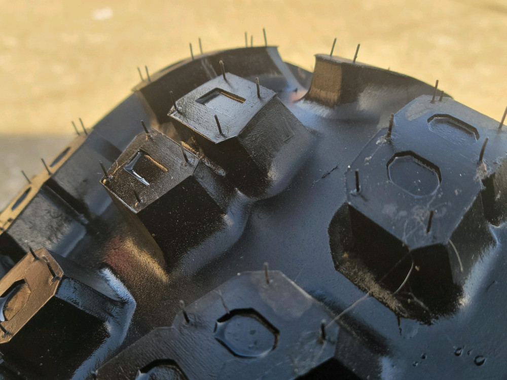 LT160 타이어 이미지