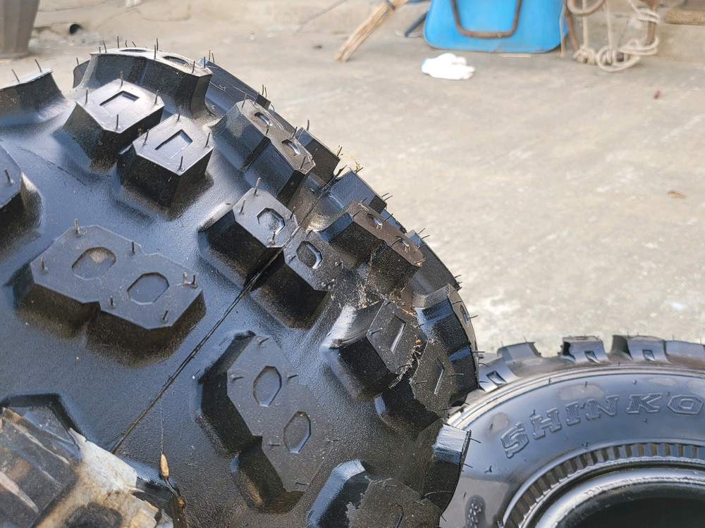 LT160 타이어 이미지