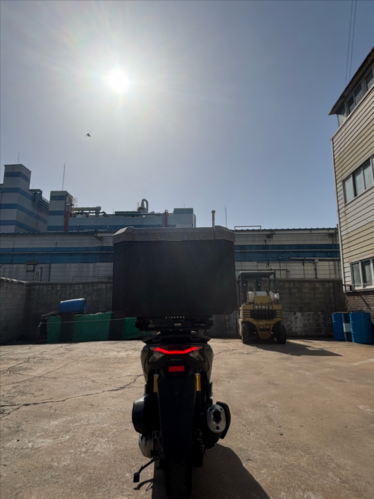 pcx125 2025년식 2.3만 신차급 배달세팅 이미지