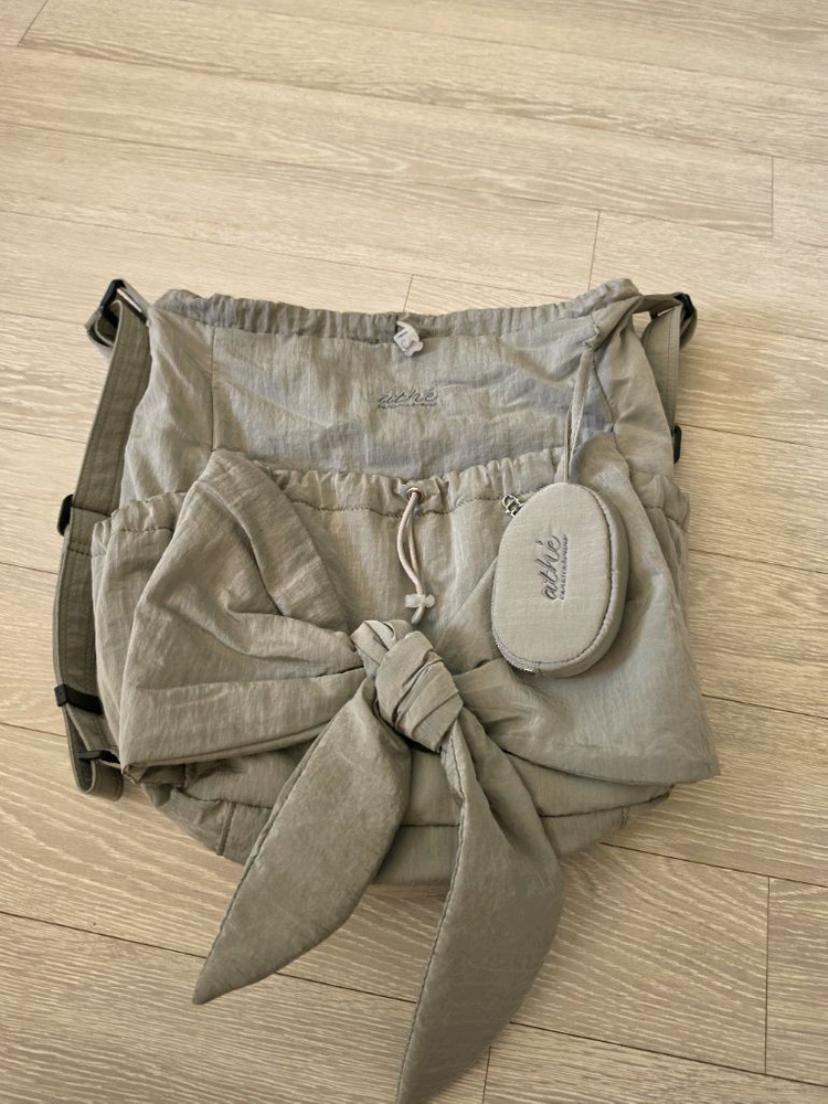 바네사 브루노 르봉백 그레이s 이미지