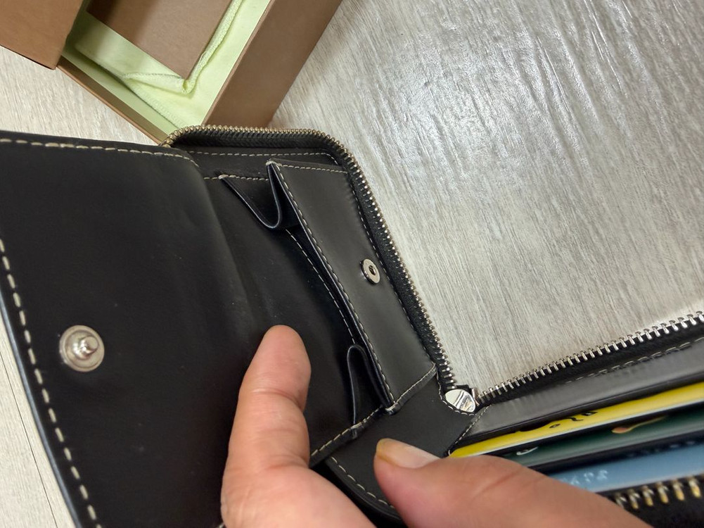 버버리 체크 지퍼 반지갑 (정품) 남녀공용 60만짜리~ 이미지