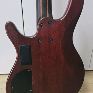 일렉트릭 베이스기타 이미지