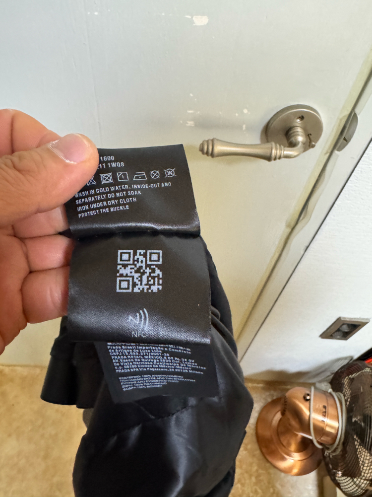 프라다 리나일론 벨티드 스커트 블랙 L 이미지