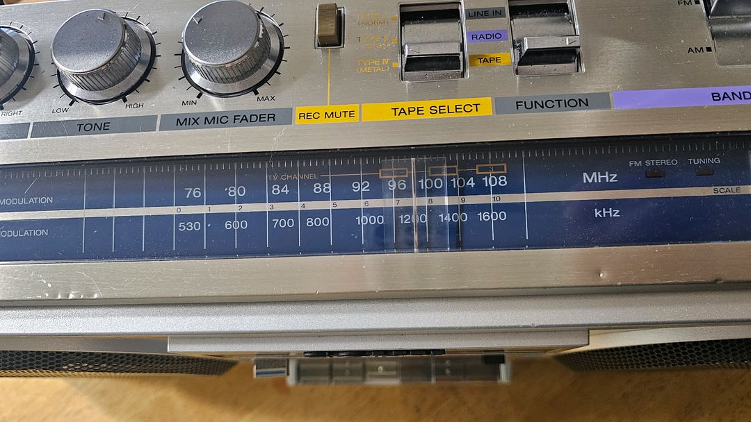 소니 CFS-66 카세트 라디오 대형 붐박스 분양합니다. 이미지