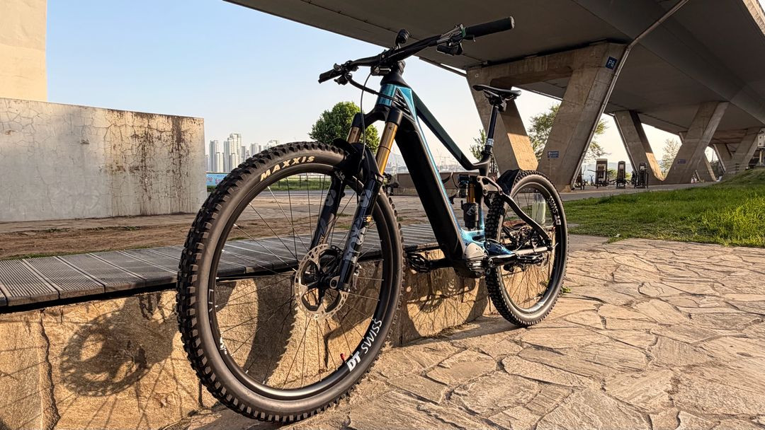 전기 MTB 자전거 이미지