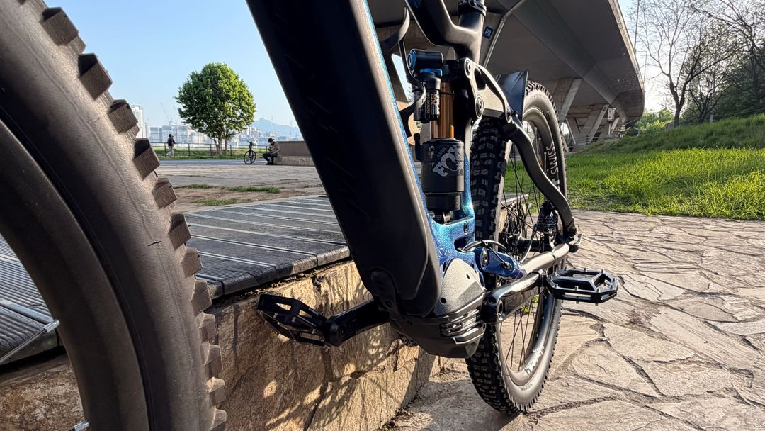전기 MTB 자전거 이미지