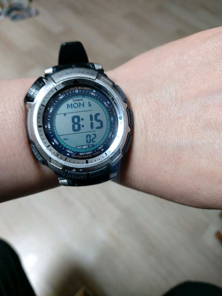 카시오 프로트렉 터프솔라 전자시계 이미지