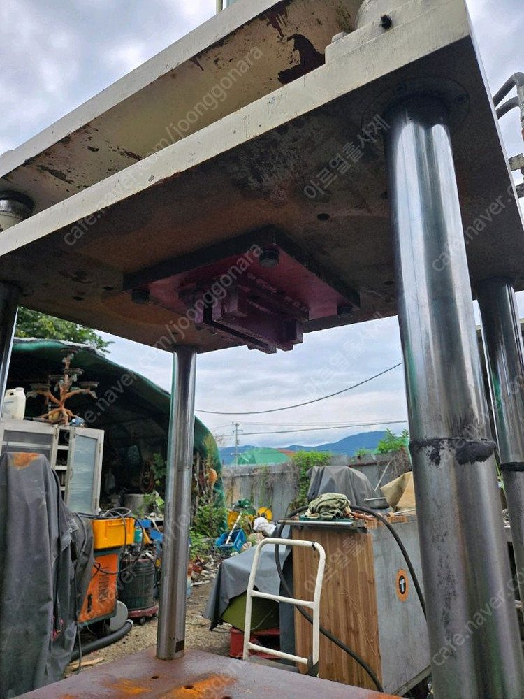 유압프레스 이미지