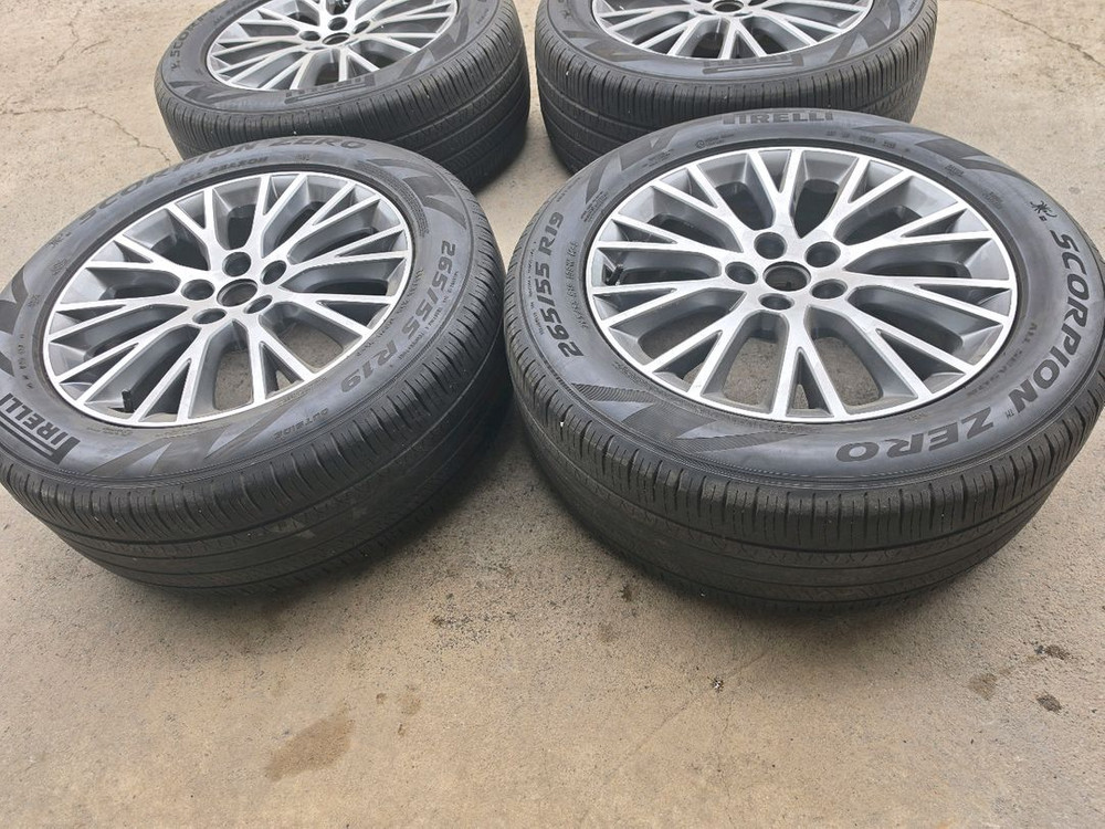 제네시스 순정 19인치 휠 타이어 GV80 19인치 이미지