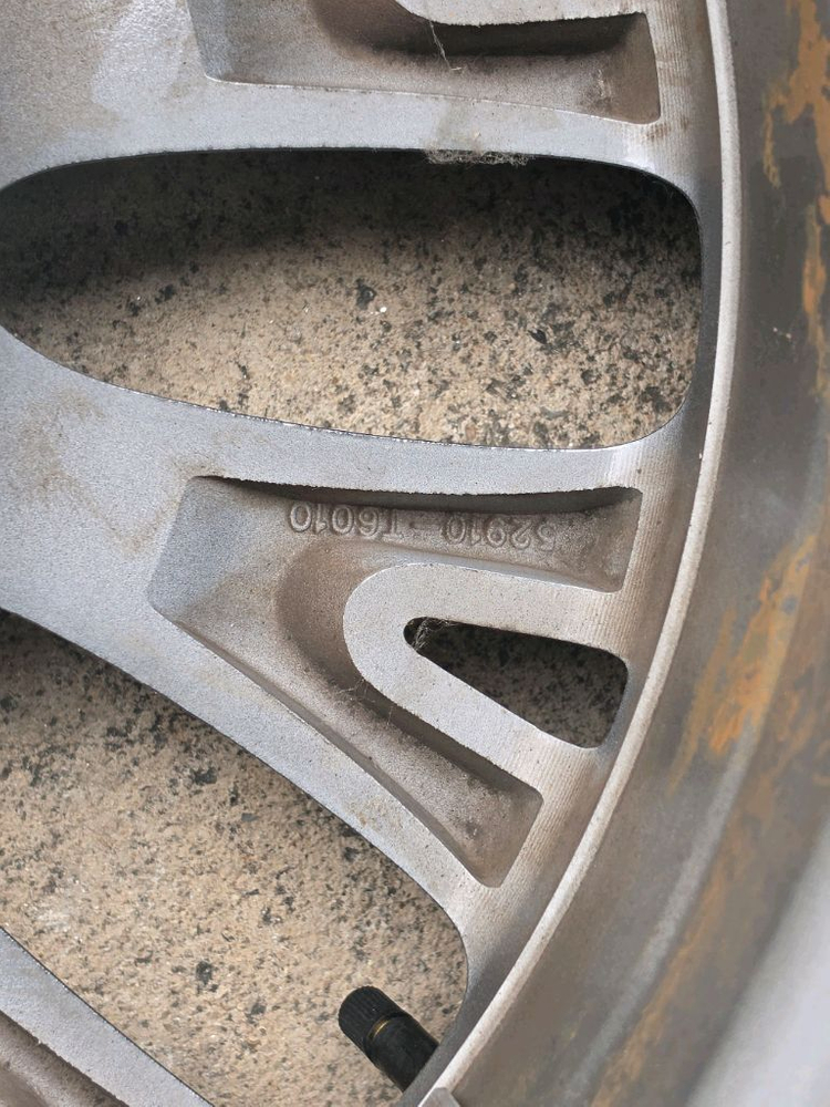 제네시스 순정 19인치 휠 타이어 GV80 19인치 이미지