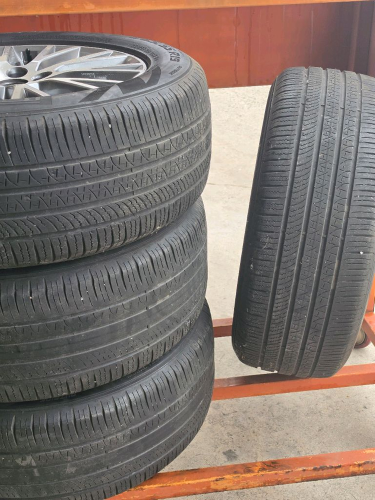 제네시스 순정 19인치 휠 타이어 GV80 19인치 이미지