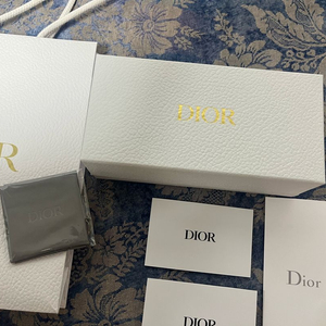 디올 선글라스 상자 선글라스클리너 쇼핑백 일괄 이미지