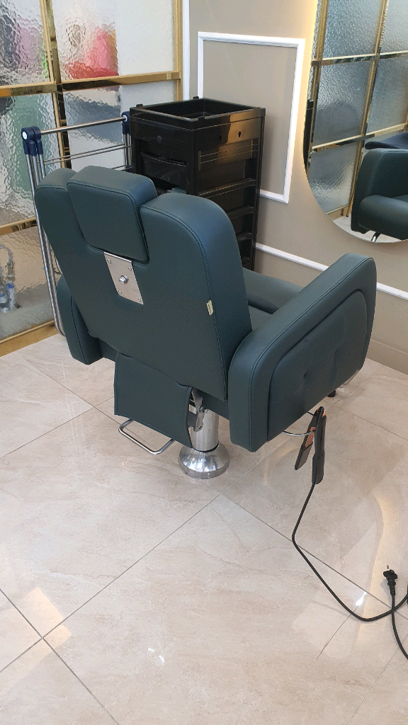 미용실 전동 의자 이미지