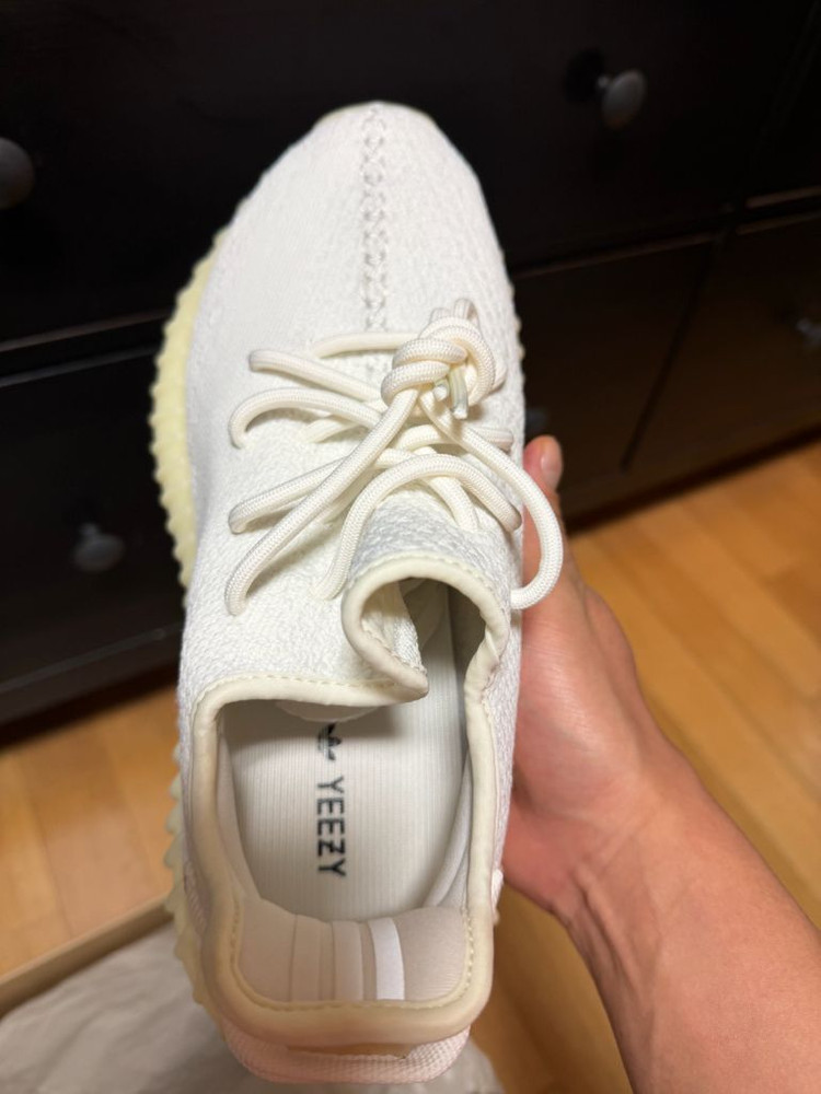 이지부스트350 v2 크림/트리플화이트 이미지