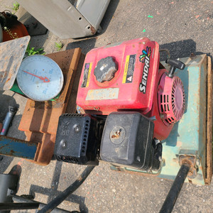 샌다이 아스팔트다짐기 이미지