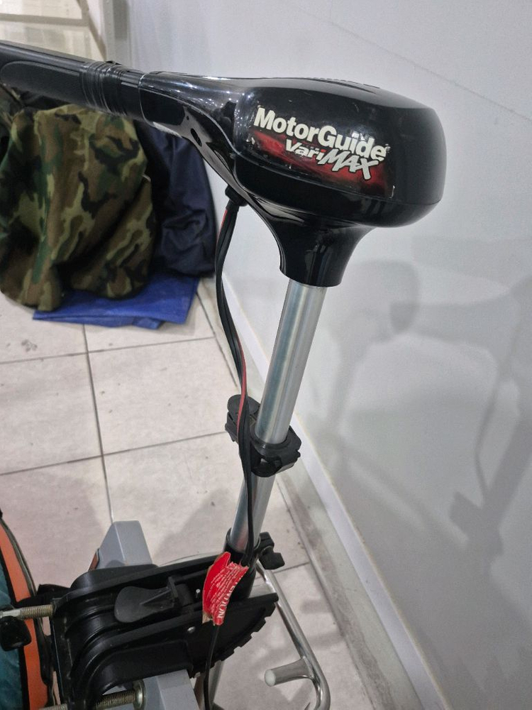 광덕 붕어 낚시 보트 풀세트 밥상 받침틀 가이드모터 배터리 사진에 있는거 모두 드림 이미지